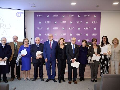 La farmacia valenciana se reúne en el MICOF para celebrar la festividad de su Patrona y reconocer la excelencia profesional La farmacia valenciana se reúne en el MICOF para celebrar la festividad de su Patrona y reconocer la excelencia profesional