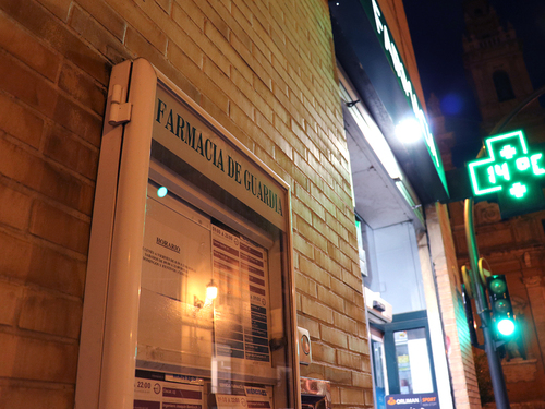 Así se vive una guardia en Nochebuena y Navidad en una farmacia Así se vive una guardia en Nochebuena y Navidad en una farmacia