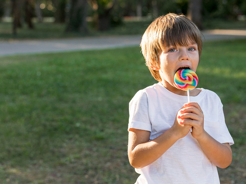 Qué hacer si un niño se atraganta con un caramelo: claves para reaccionar a tiempo Qué hacer si un niño se atraganta con un caramelo: claves para reaccionar a tiempo