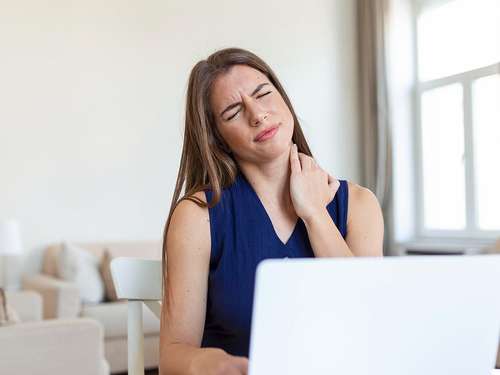 6 errores que crean tensión y dolor en el cuello (así los puedes evitar) 6 errores que crean tensión y dolor en el cuello (así los puedes evitar)